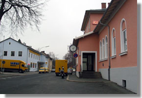 Post und Bahnhof