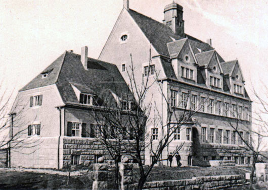 Gymnasium damals